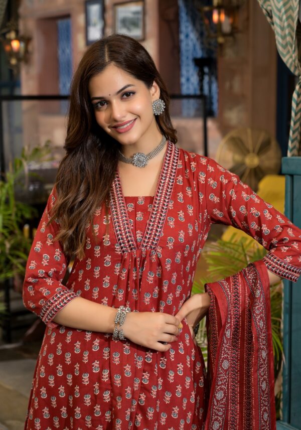 Red Block Floral Printed Viscose Kurta Set With Dupatta